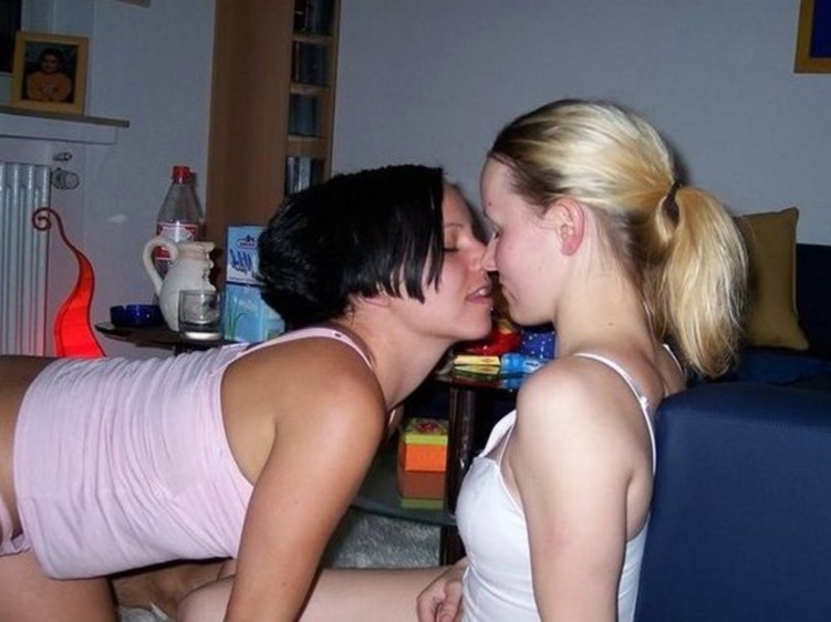 Drunk lesbians xxx - Porn Clip