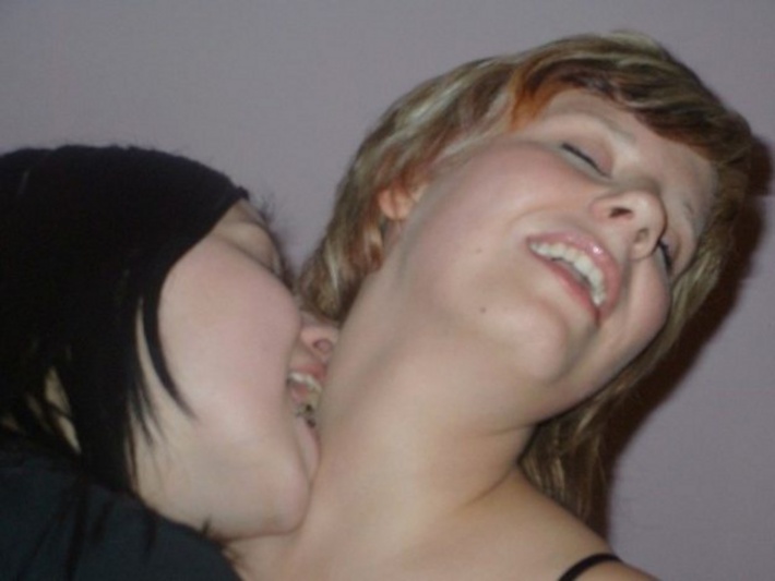 Licking lesbian