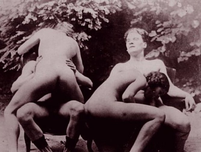 Celeb free nude pic vintage